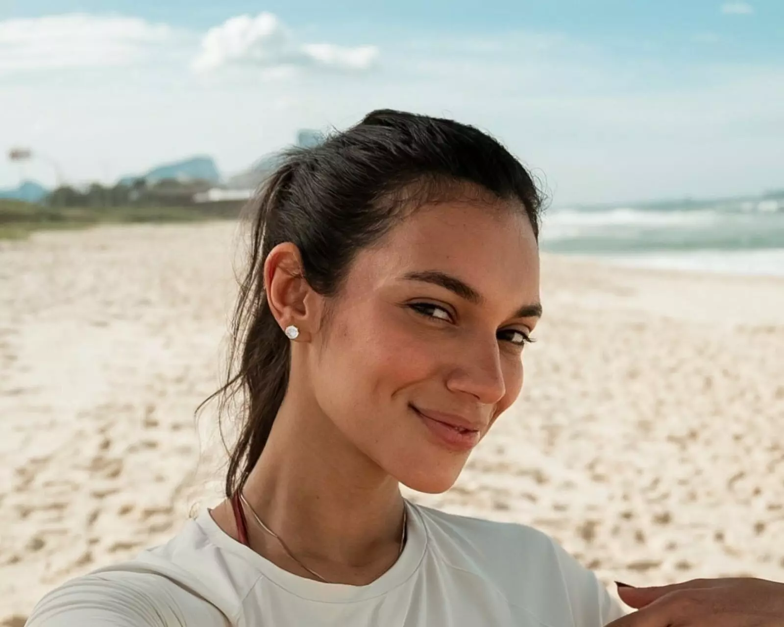 Alane Dias