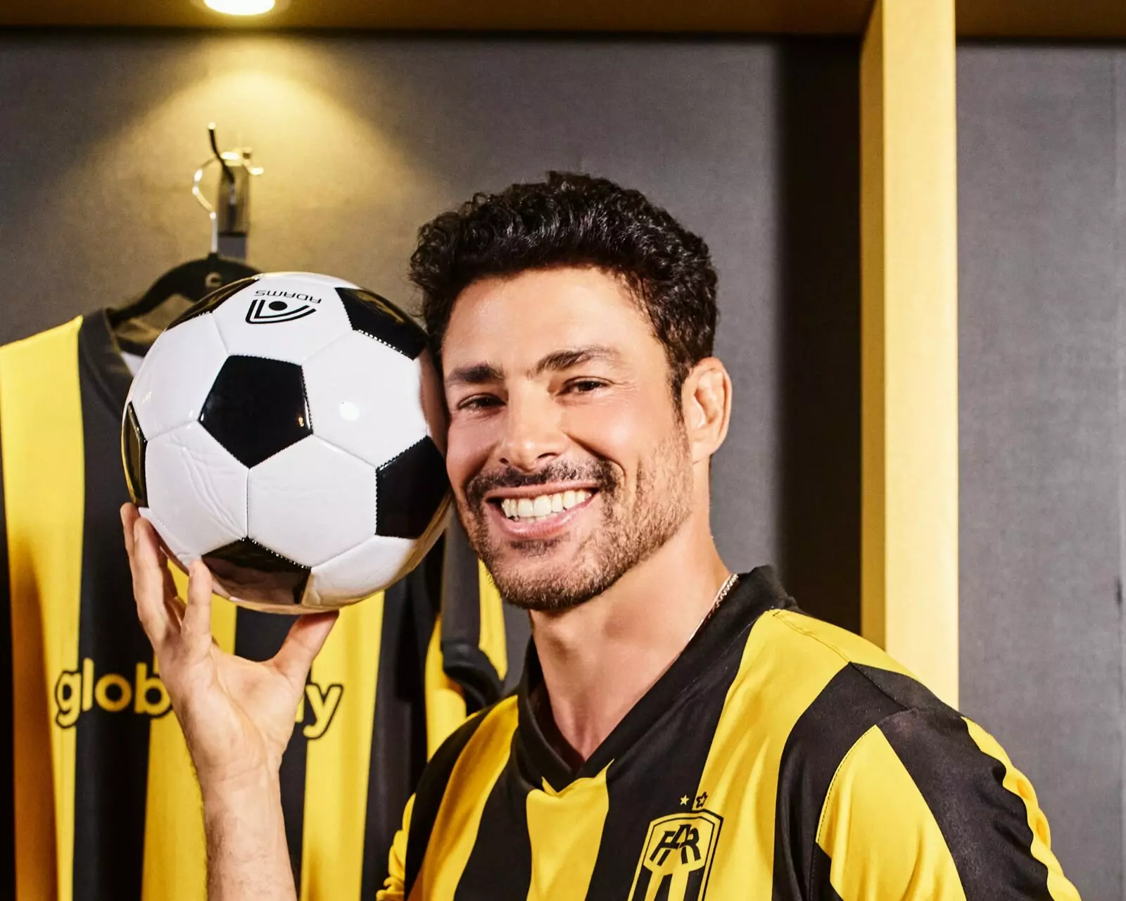Cauã Reymond